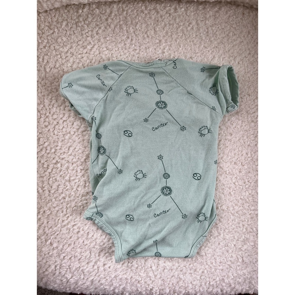 Kate Quinn Astrology Cancer Onesie Bamboo Collection 0-3 Months Unisex - Picture 4 of 4